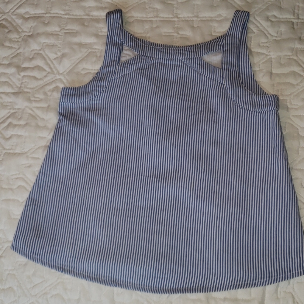 Abercrombie kids girls seersucker cutout tank